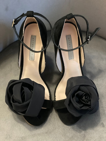 Rose thorn heels